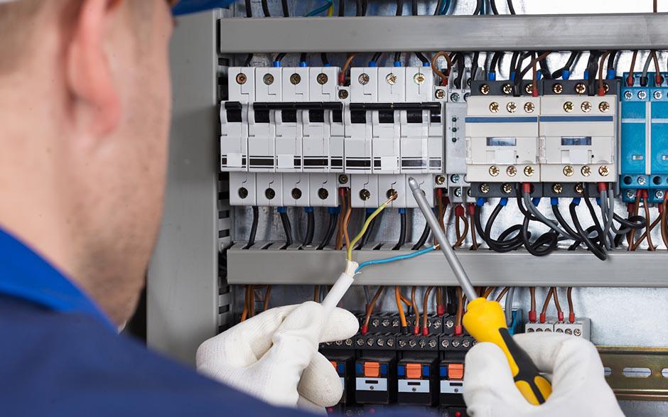 recherche électricien Montrouge